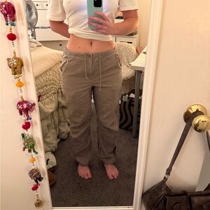 TNA Aritizia Cargo Pant